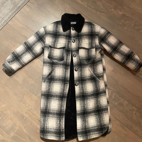 APPARIS FAUX FUR COAT - Picture 3 of 7